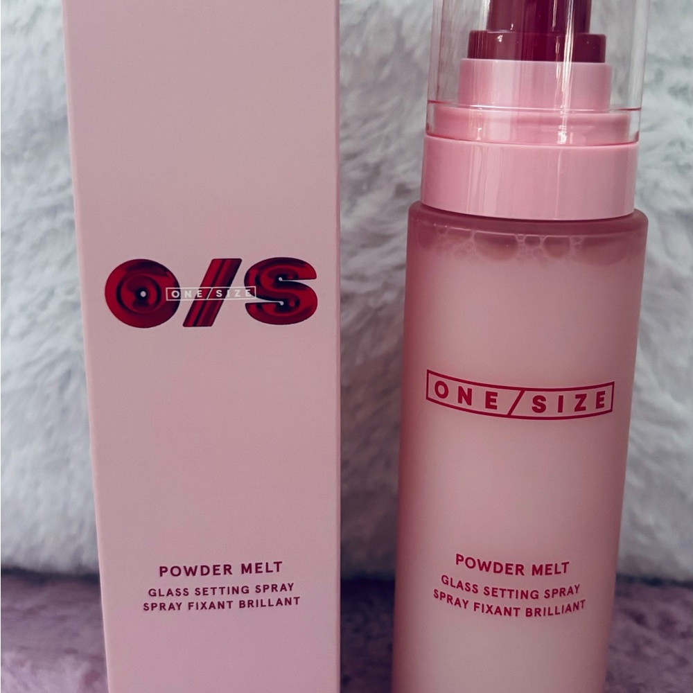 ONE/SIZE Powder Melt Glass Setting Spray